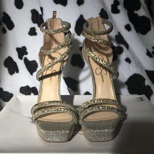 Jessica Simpson Beyonah multi colored